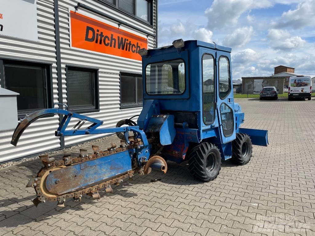 Ditch Witch 3700 DD Tranšeju racēji