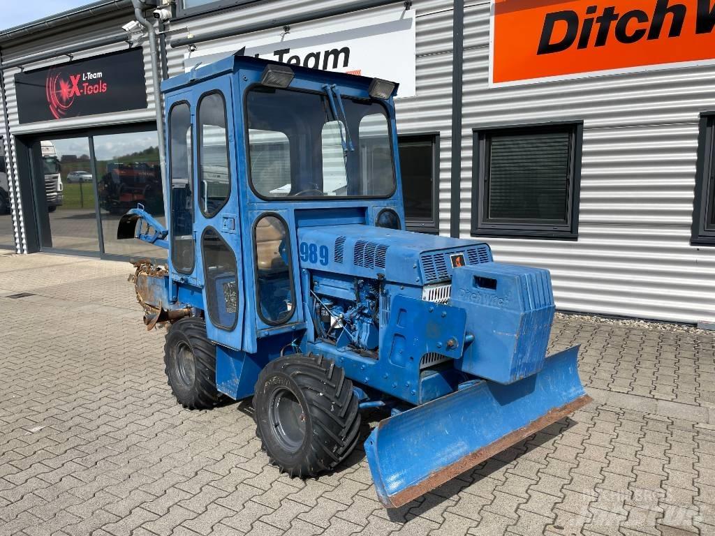 Ditch Witch 3700 DD Tranšeju racēji
