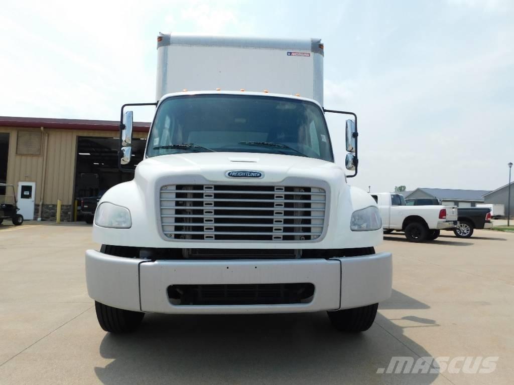 Freightliner M2 106 Smagās mašīnas ar konteineriem
