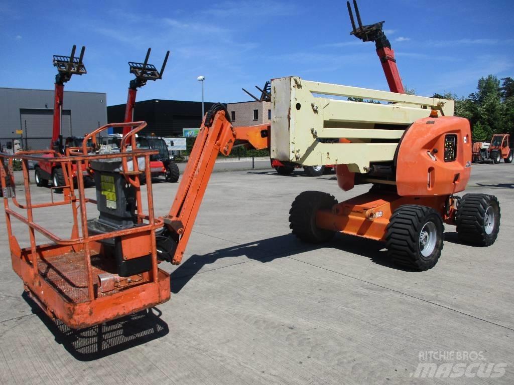 JLG 450AJ (901) Kompakts pacēlājs ar rotējošu strēli