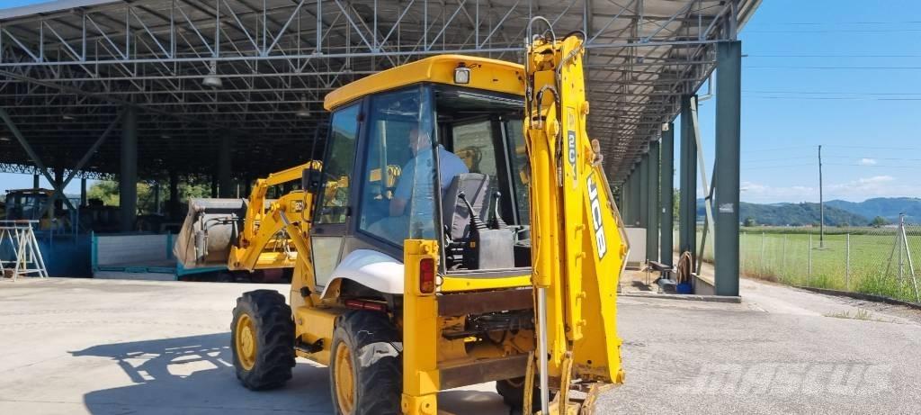 JCB 2CX Ekskavatori-iekrāvēji