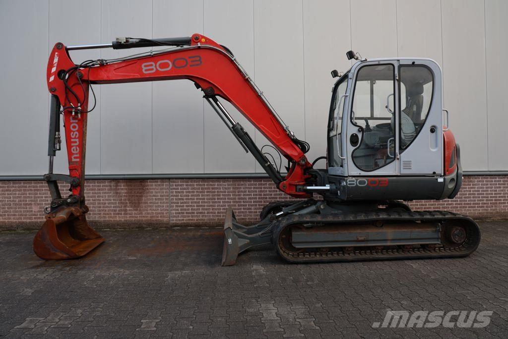 Neuson 8003 RD Kāpurķēžu ekskavatori