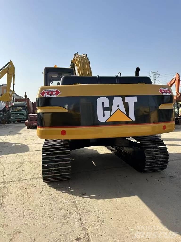 CAT 325 B L Kāpurķēžu ekskavatori