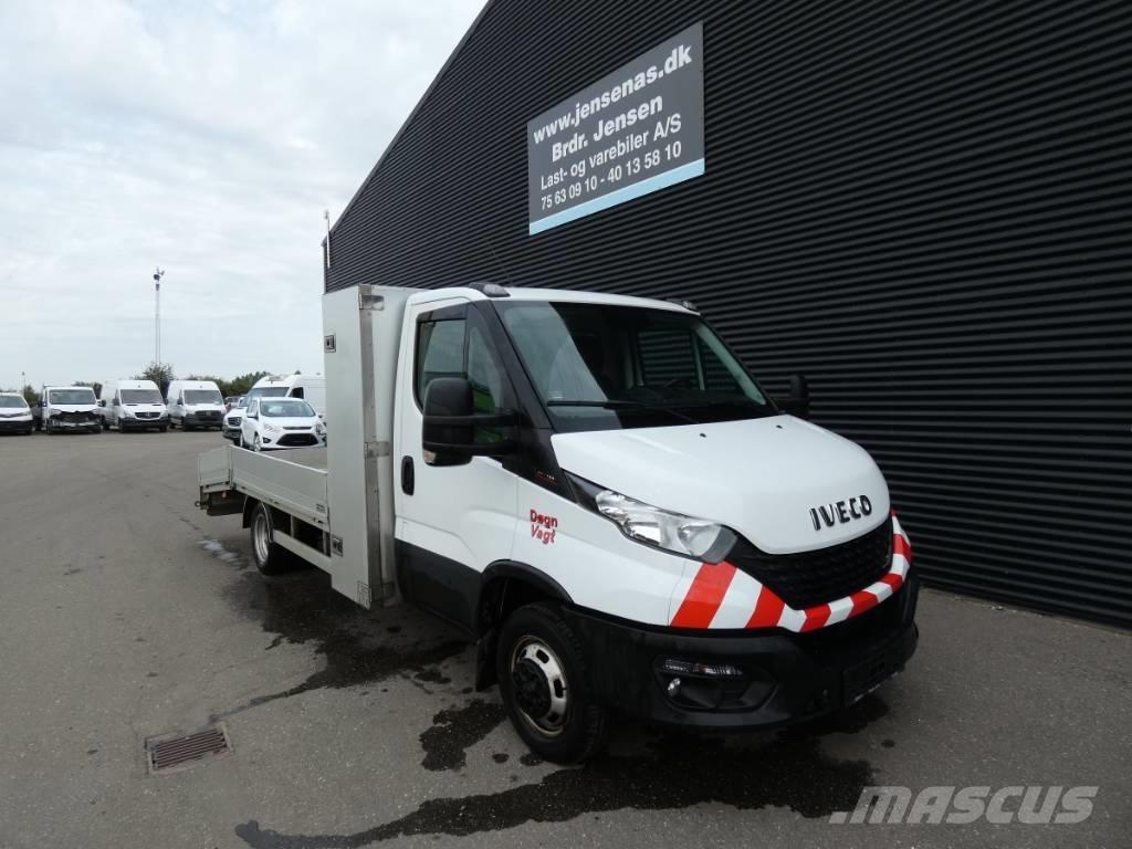 Iveco 50C 18 Platformas/izkraušana no sāniem
