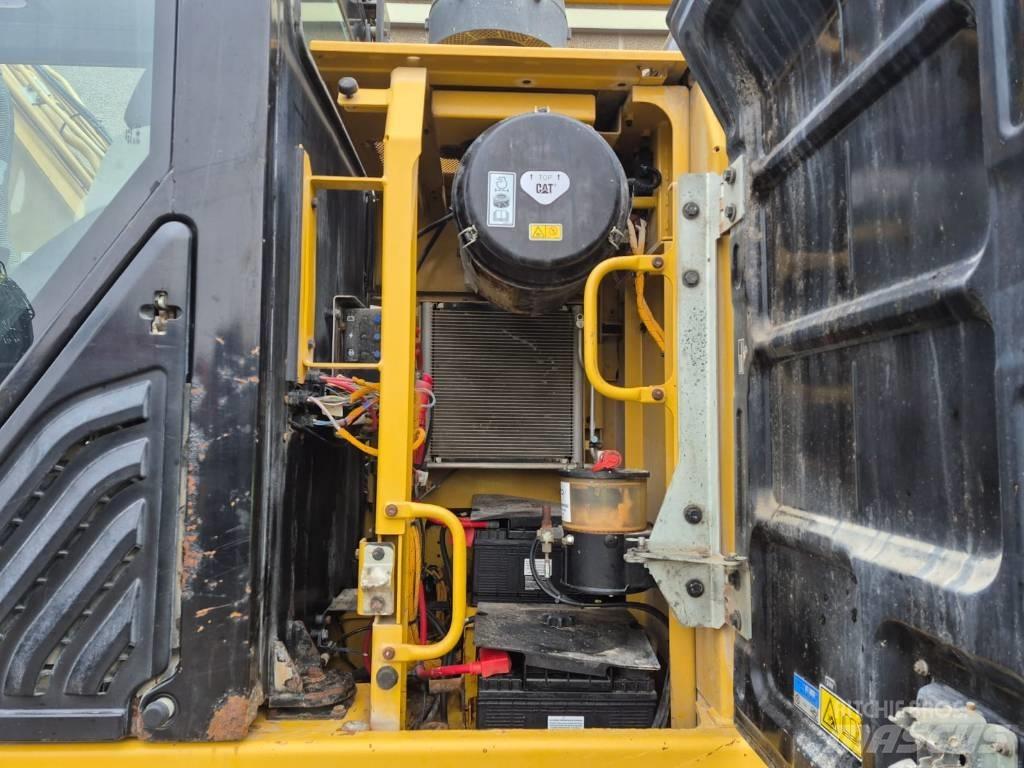 CAT 329E Kāpurķēžu ekskavatori