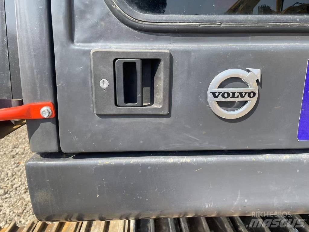 Volvo ec240 Ekskavatori tālās sniedzamības darbiem