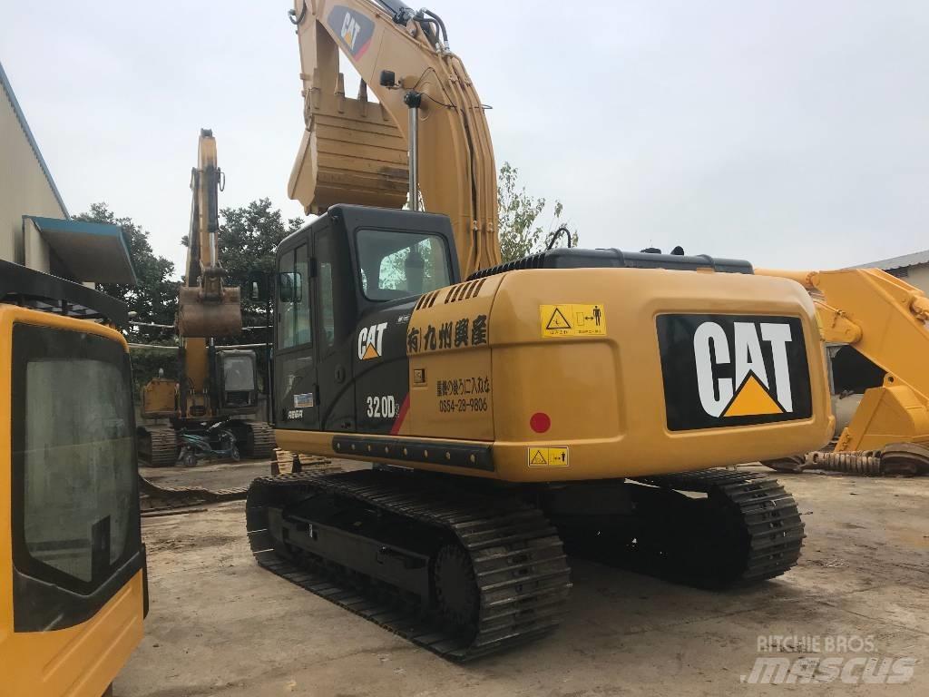 CAT 320 D L Kāpurķēžu ekskavatori