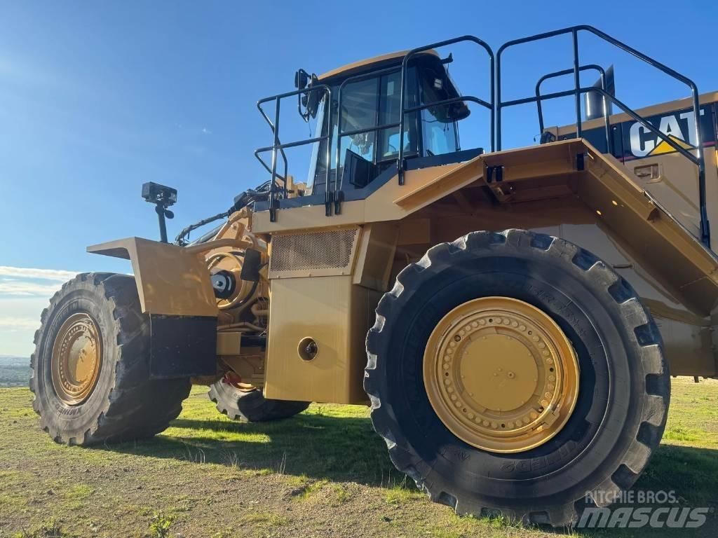 CAT 988 H Iekrāvēji uz riteņiem