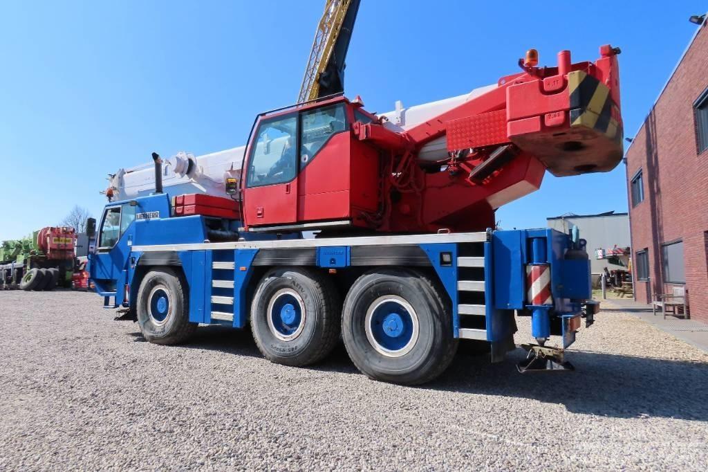 Liebherr LTM 1055-1 Visurgājēji celtņi