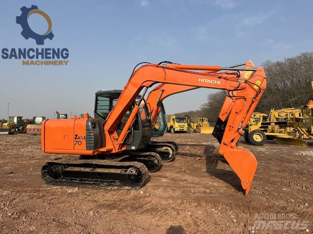 Hitachi ZX 70 Kāpurķēžu ekskavatori