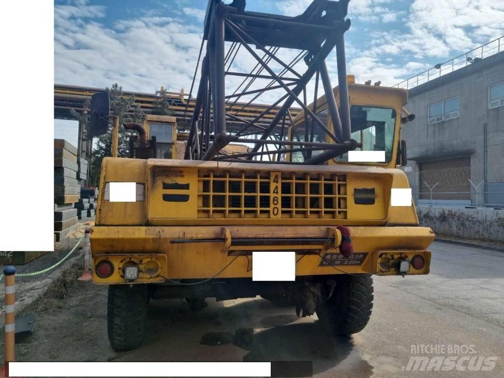 American 4460 Kāpurķēžu ceļamkrāni