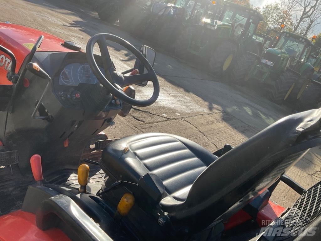 Kubota B 2261 Traktori