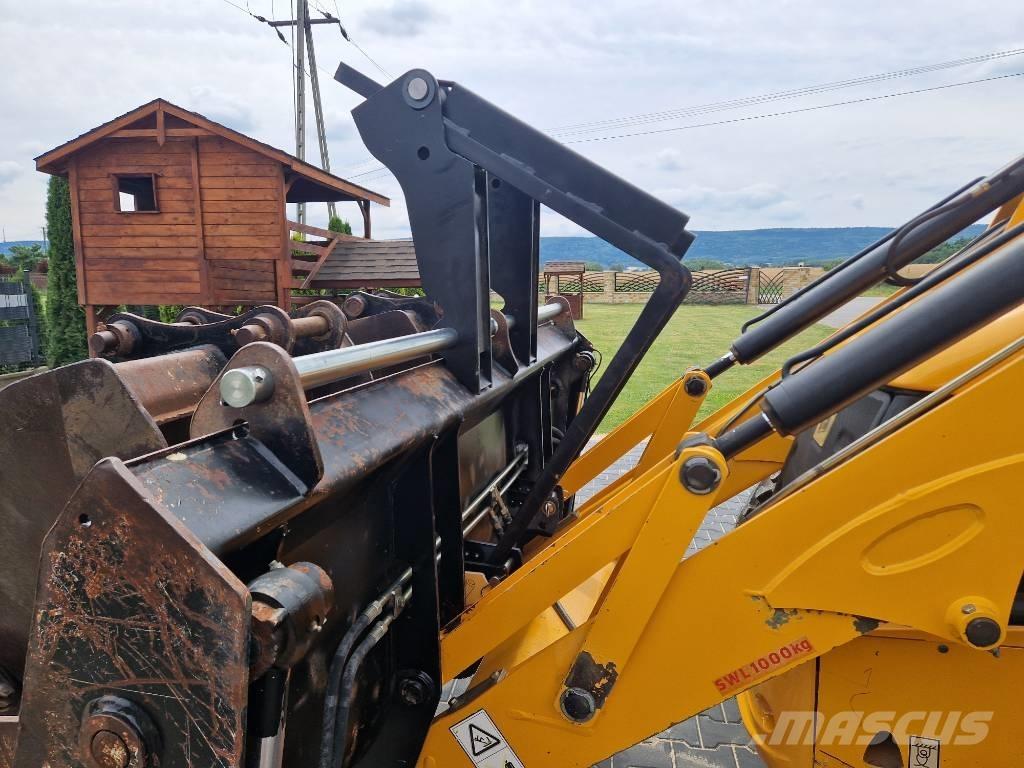 JCB 3 CX Ekskavatori-iekrāvēji