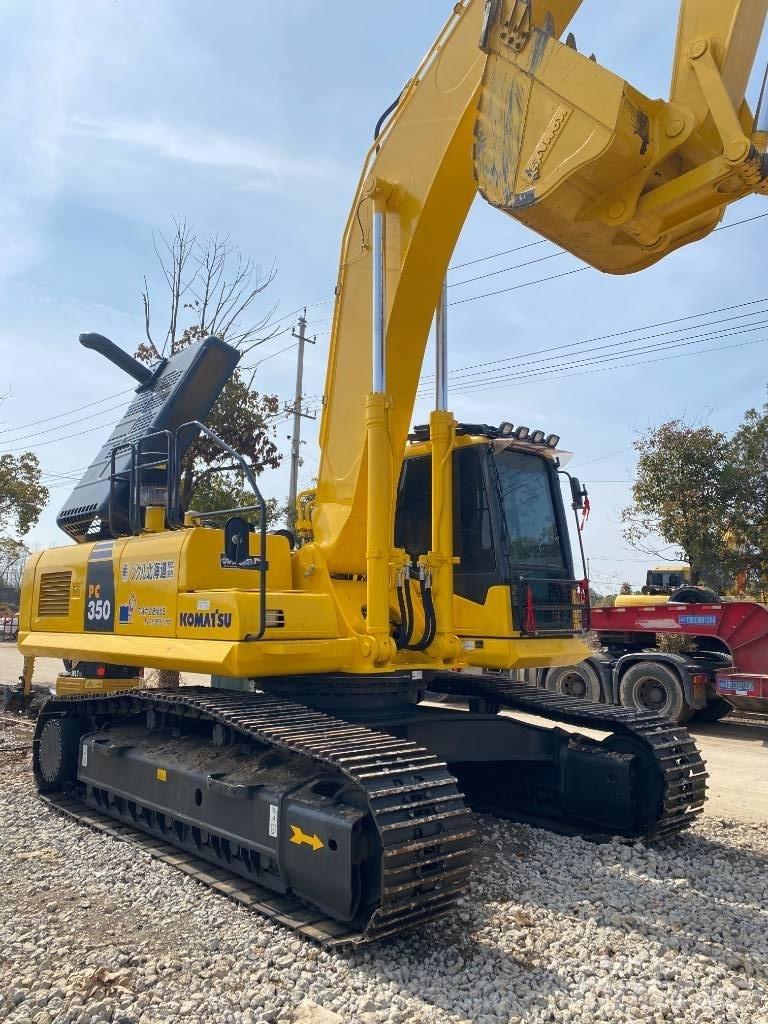 Komatsu 240LC-8 Kāpurķēžu ekskavatori