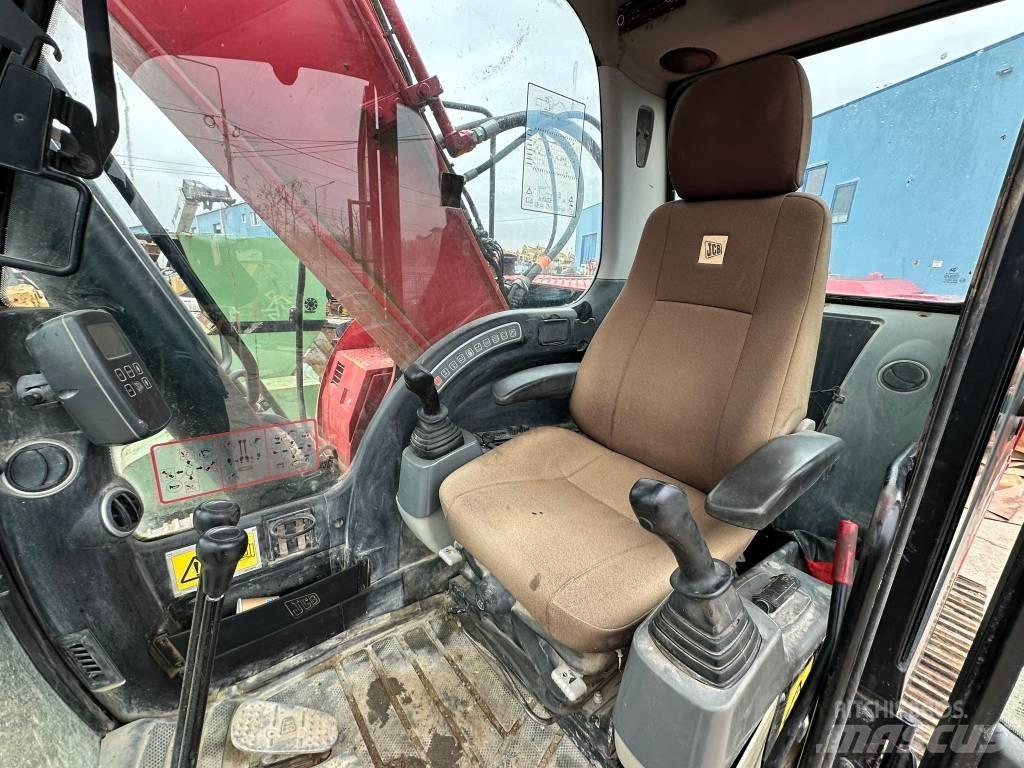 JCB JS 240 N LC Kāpurķēžu ekskavatori