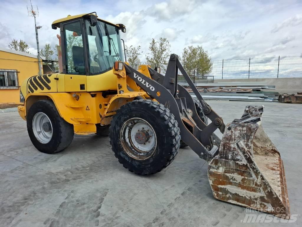 Volvo L 45 B Iekrāvēji uz riteņiem