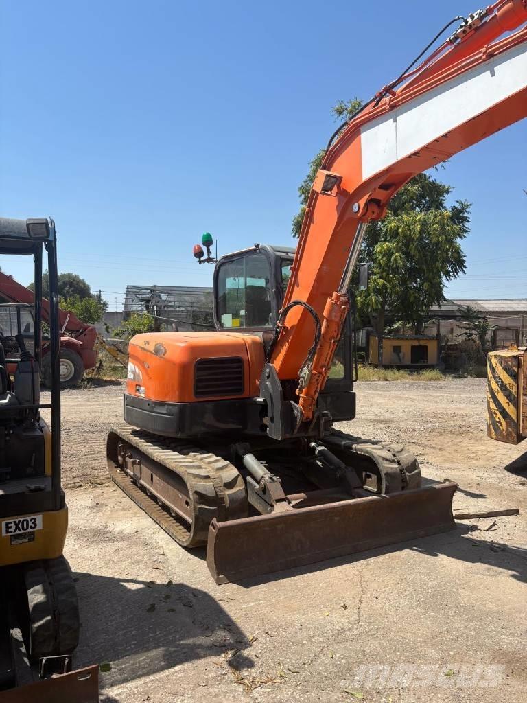 Doosan DX 80 R Vidēja lieluma ekskavatori 7 t - 12 t