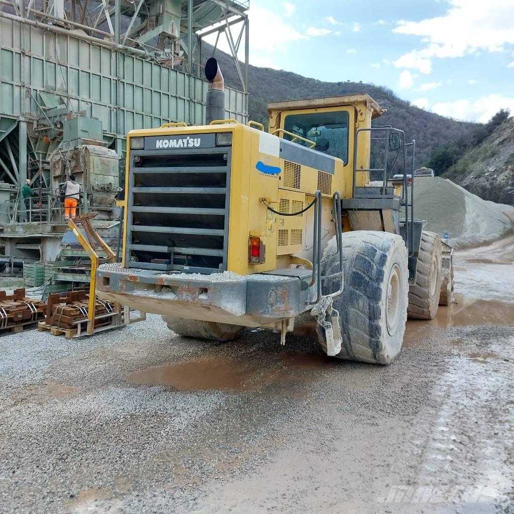 Komatsu WA 600-3 Iekrāvēji uz riteņiem