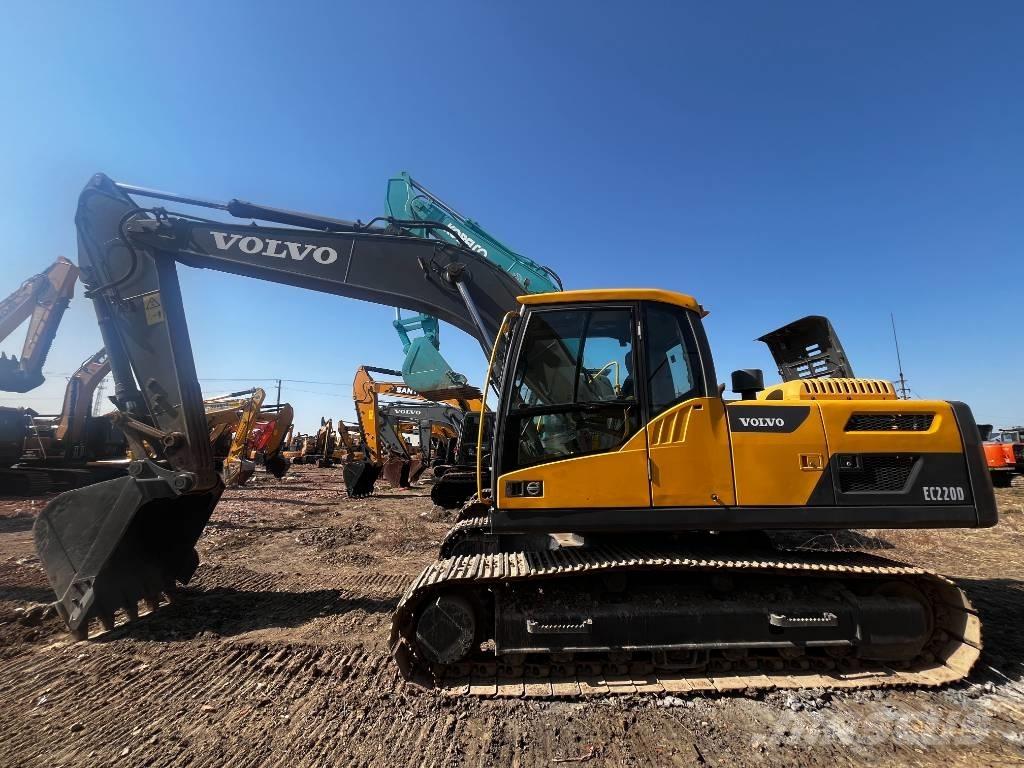 Volvo EC 220 Kāpurķēžu ekskavatori