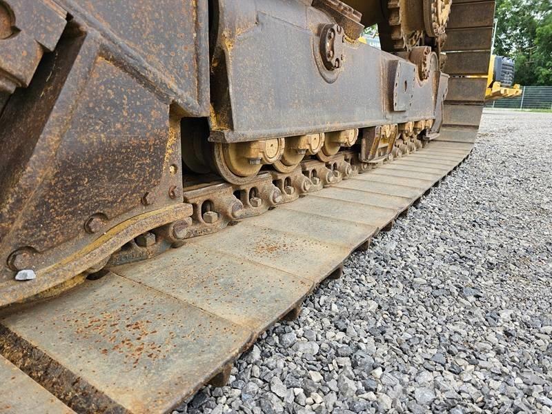 CAT D 4 H Kāpurķēžu buldozeri