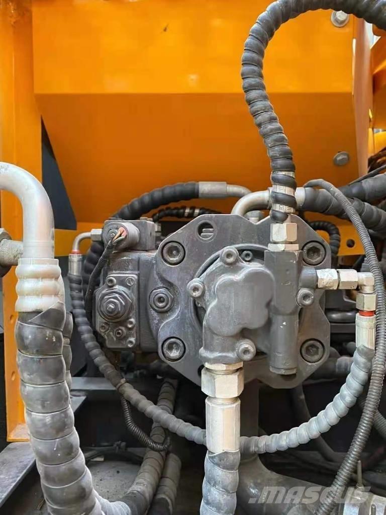 Sany SY 135 C Kāpurķēžu ekskavatori