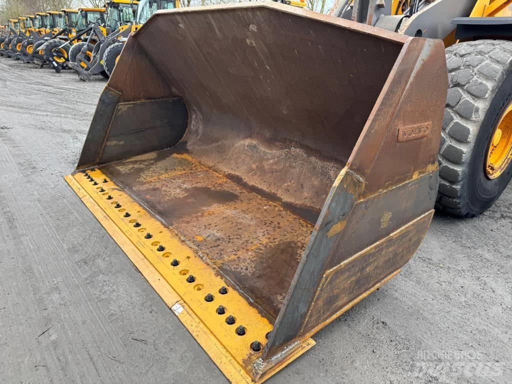 Volvo L 180 H Iekrāvēji uz riteņiem