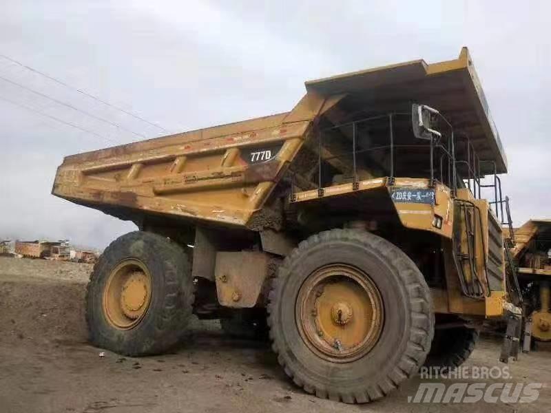 CAT 777 D Karjeras kravas automašīnas
