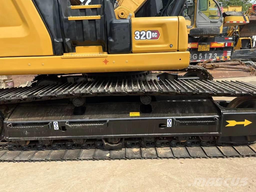 CAT 320 GC Kāpurķēžu ekskavatori
