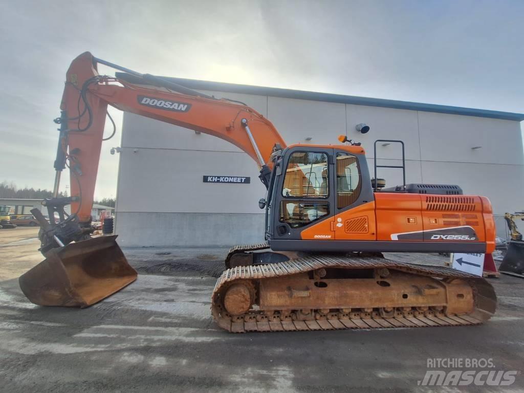 Doosan DX 255 LC-5 Kāpurķēžu ekskavatori
