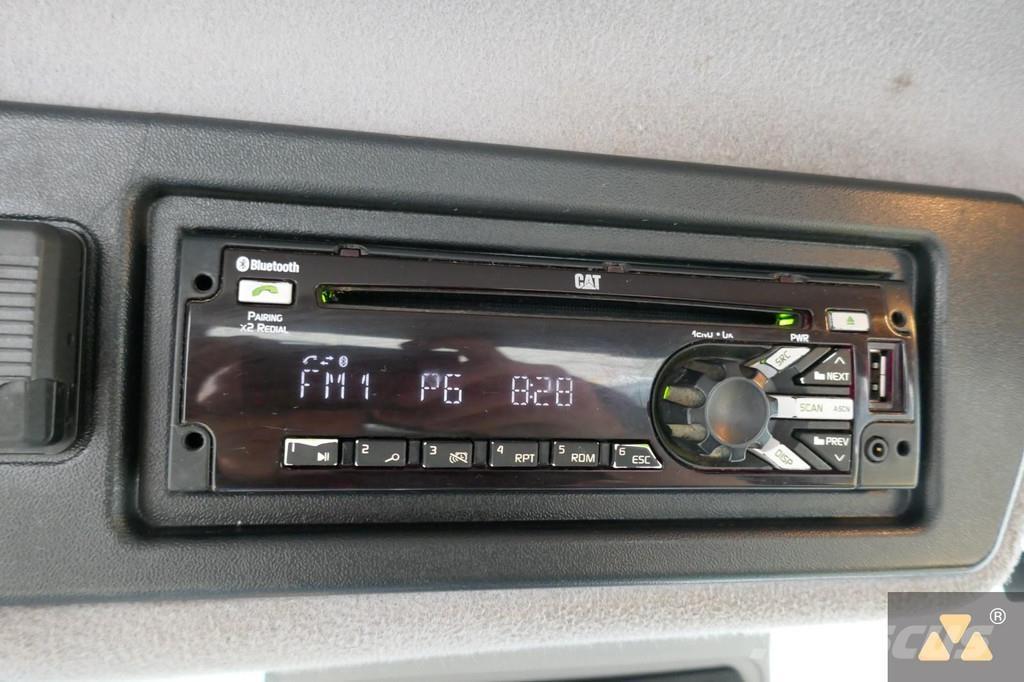 CAT 980M Iekrāvēji uz riteņiem