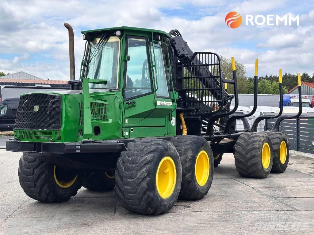 John Deere 1110 D Forvarderi