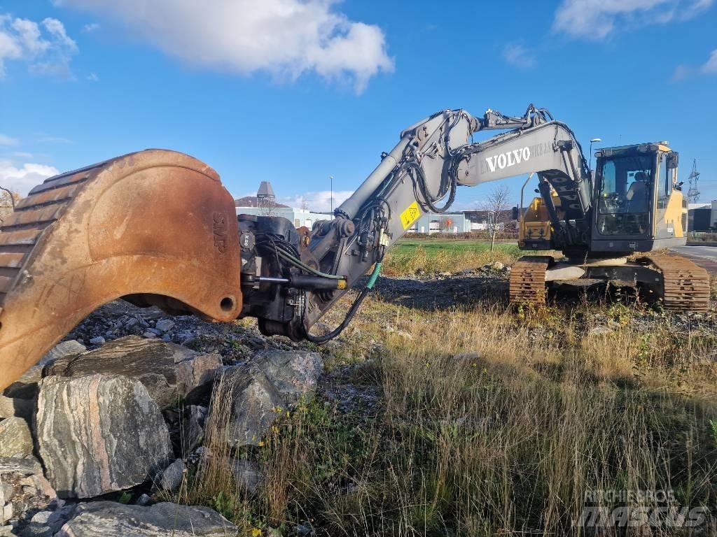 Volvo 220E Kāpurķēžu ekskavatori