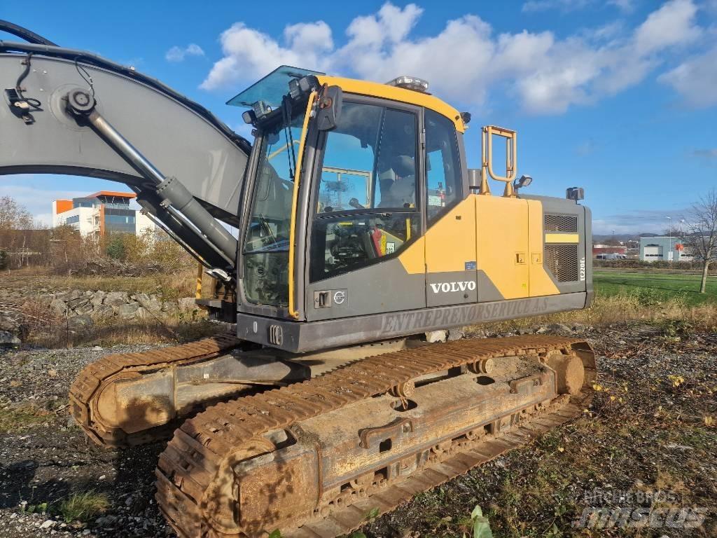 Volvo 220E Kāpurķēžu ekskavatori