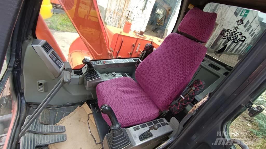 Doosan DX 75-9 C Kāpurķēžu ekskavatori