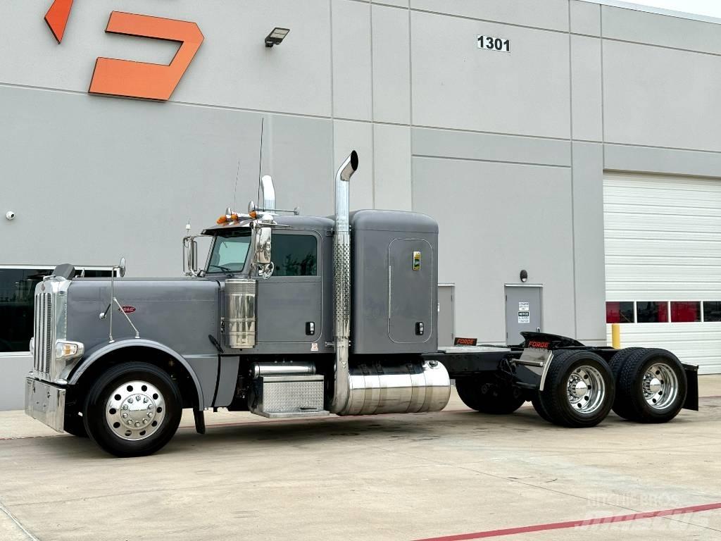 Peterbilt 389 Vilcēji