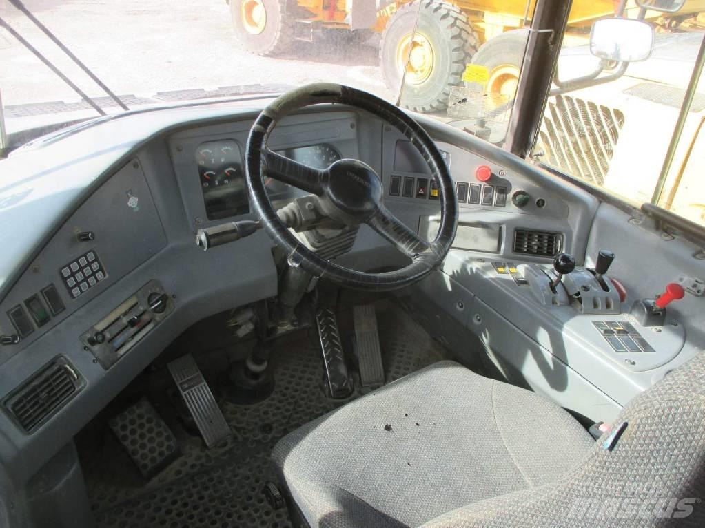 Volvo A 30 D Artikulētie pašizgāzēji