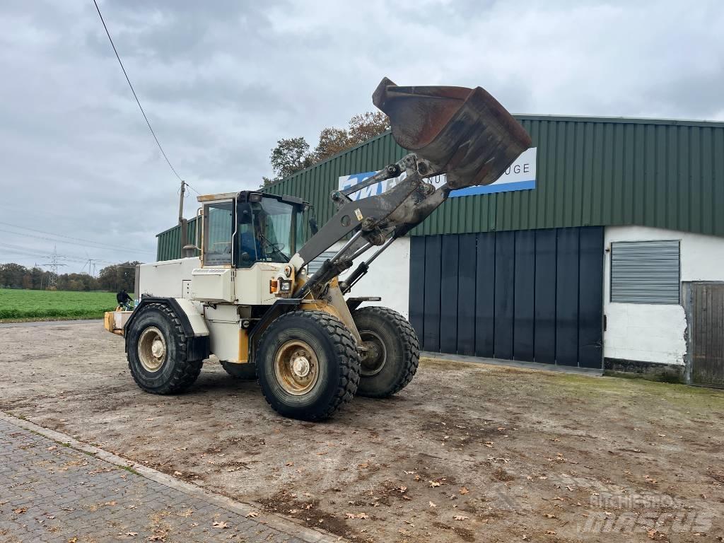 Volvo L 70 C Ekskavatori-iekrāvēji