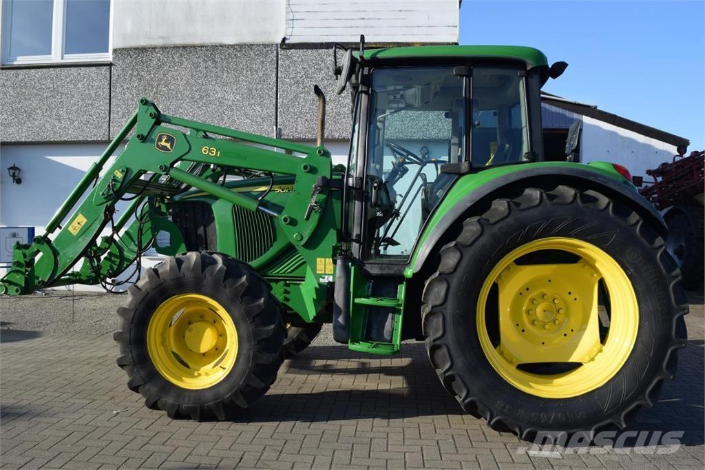 John Deere 6220 Traktori