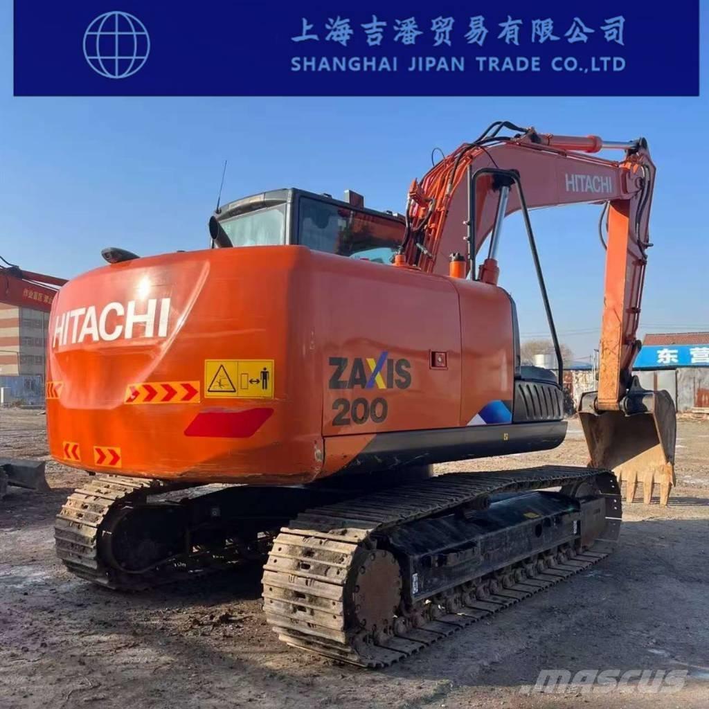 Hitachi ZX 200 Kāpurķēžu ekskavatori