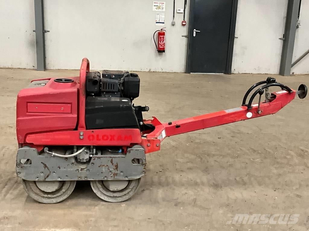Ammann ARW 65 Divvalču grunts veltņi
