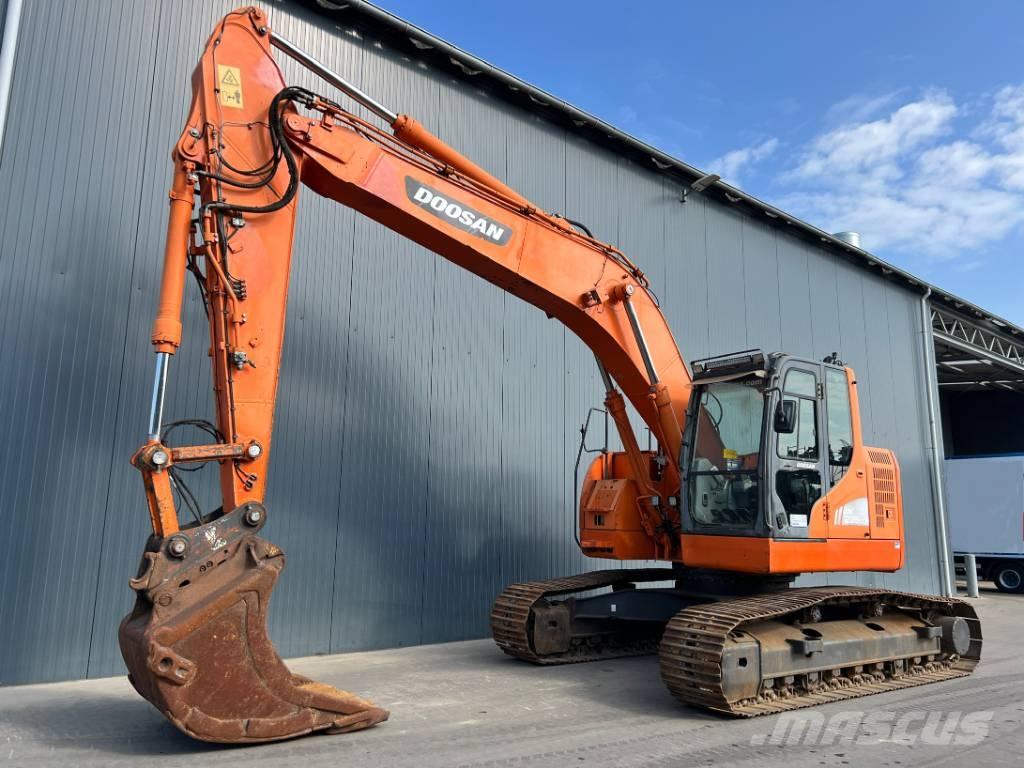 Doosan DX235LCR Kāpurķēžu ekskavatori