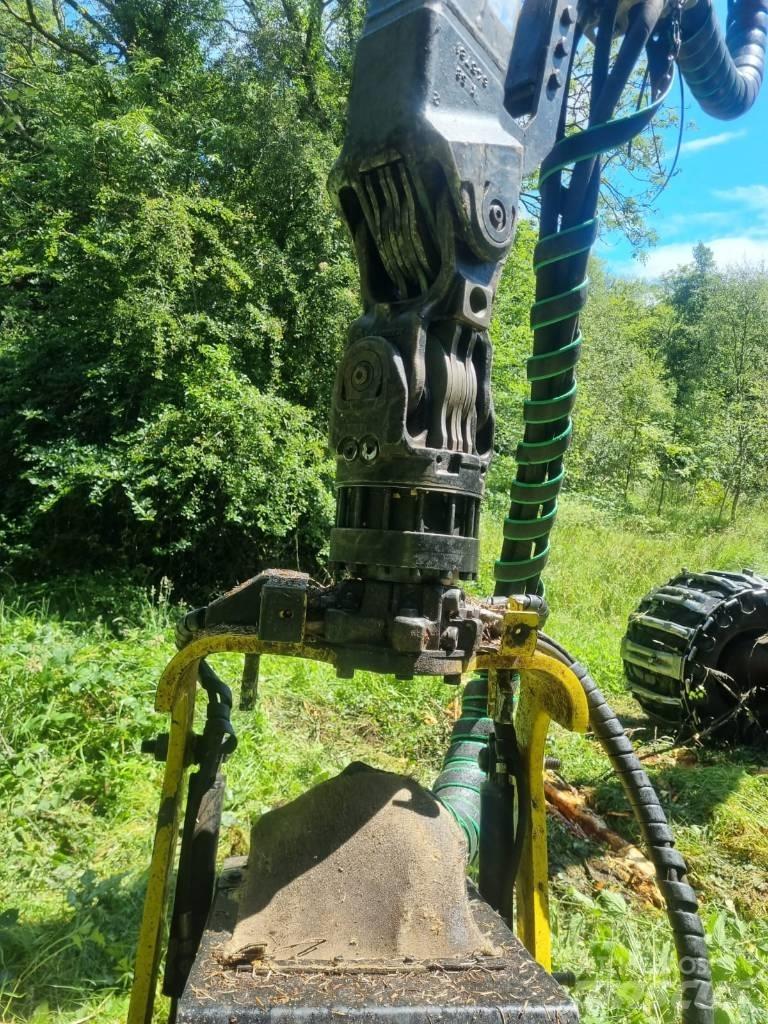 John Deere 1170 G Harvesteri