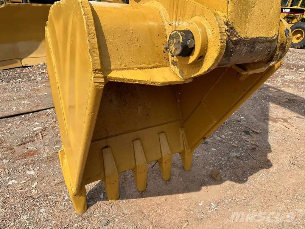 CAT 320 B Kāpurķēžu ekskavatori