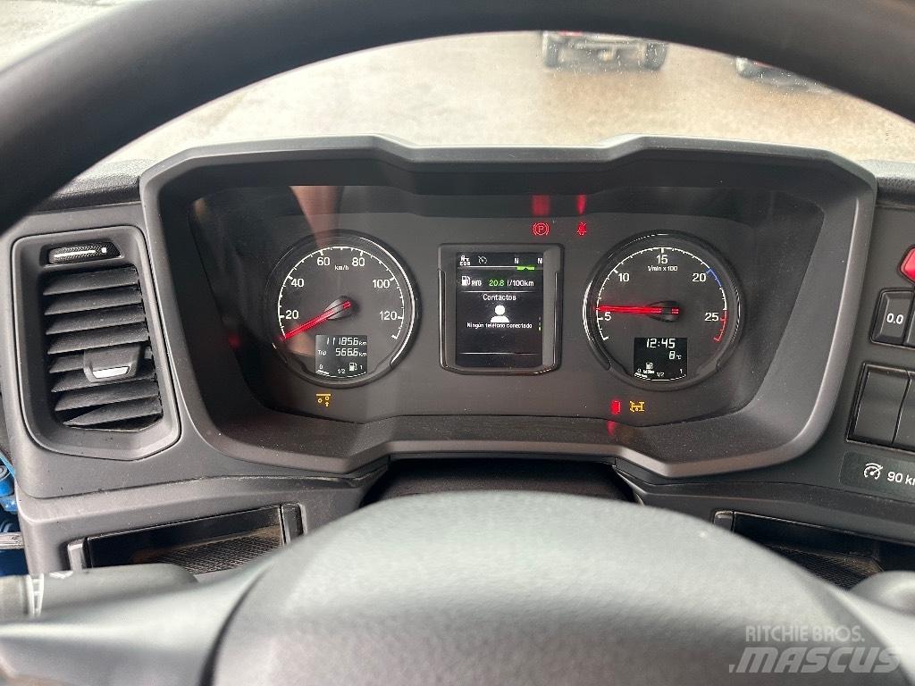 Scania P 360 Treileri ar āķi