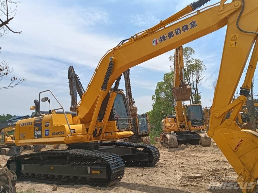 Komatsu PC 240 Kāpurķēžu ekskavatori