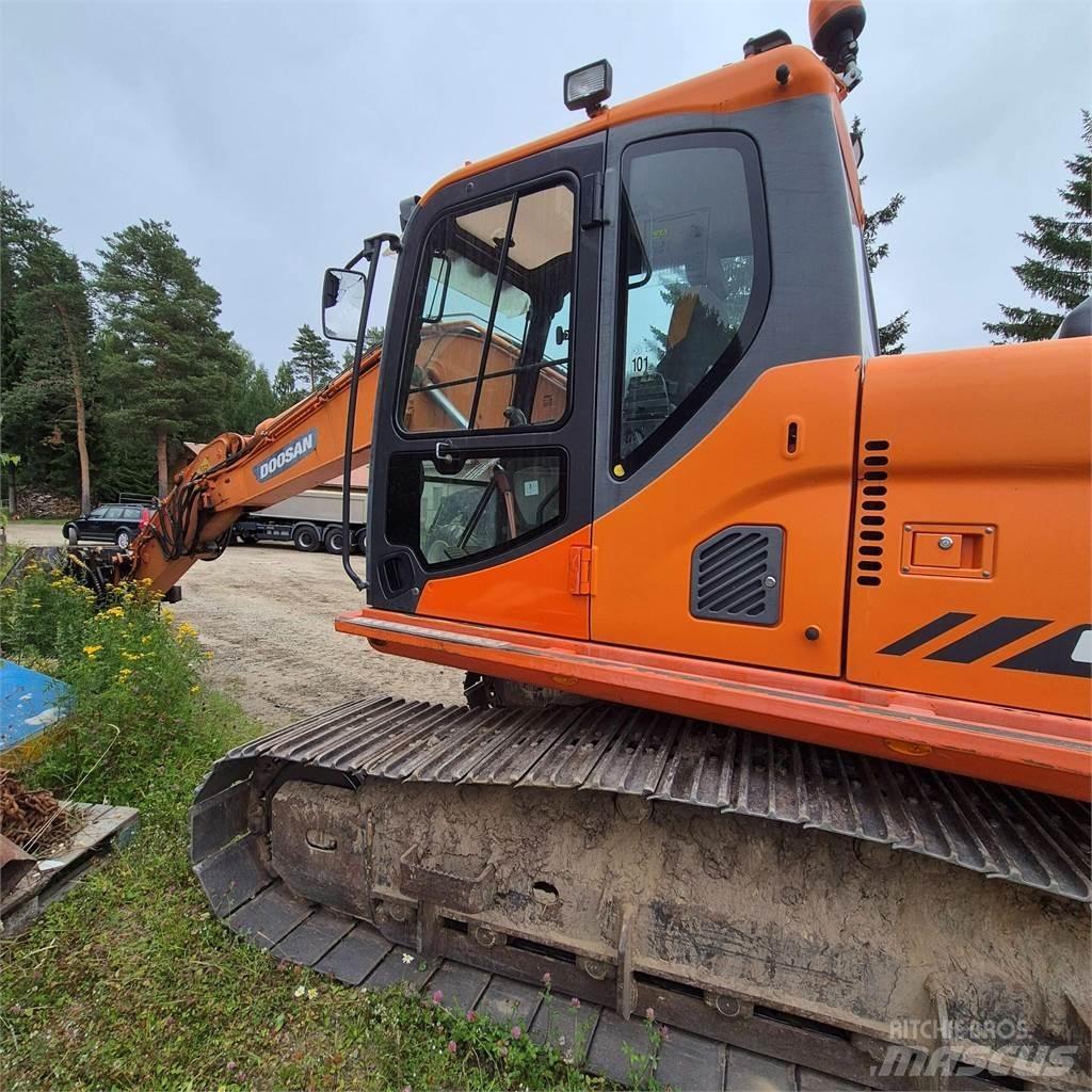Doosan DX 160LC Kāpurķēžu ekskavatori