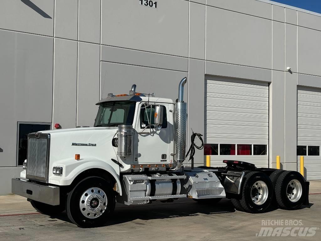Western Star 4900 Vilcēji