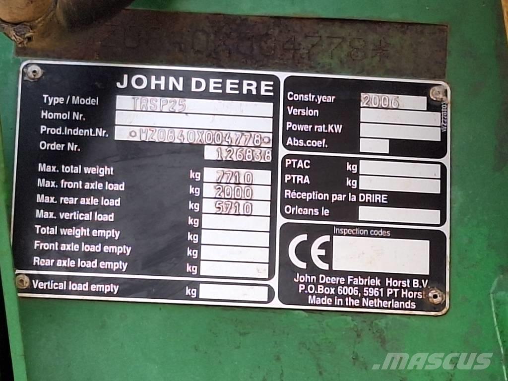 John Deere 840 Piekabināmie smidzinātāji(miglotāji)