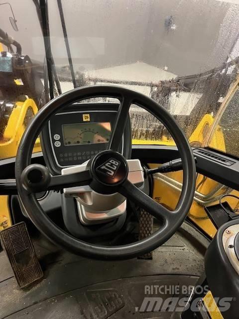 JCB 436HT Iekrāvēji uz riteņiem