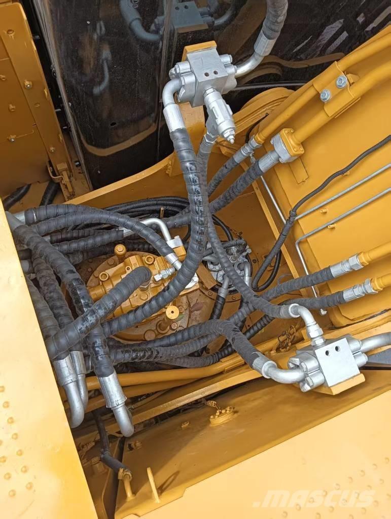 CAT 320 D2L Kāpurķēžu ekskavatori